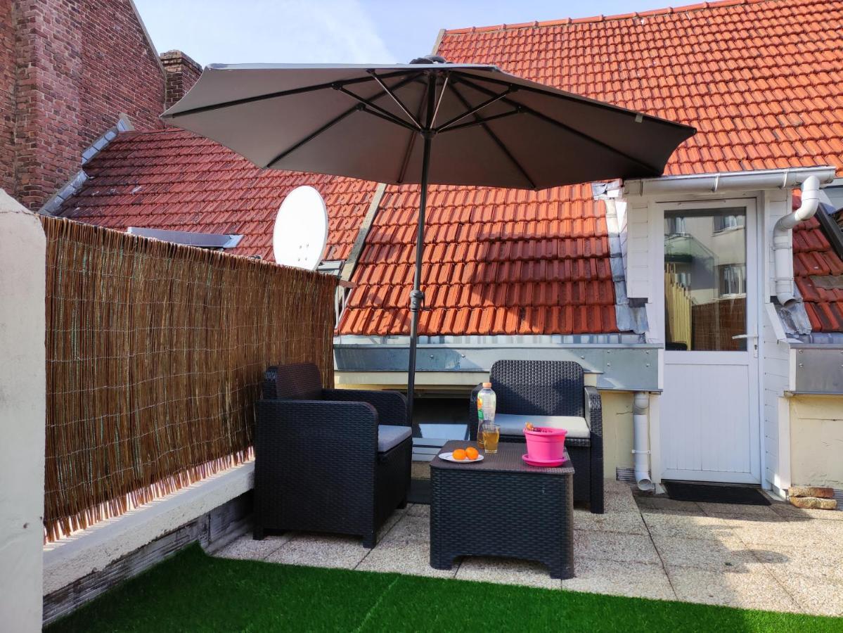 Joli Petit T2 Terrasse Proche Du Phare Appartement Calais Buitenkant foto